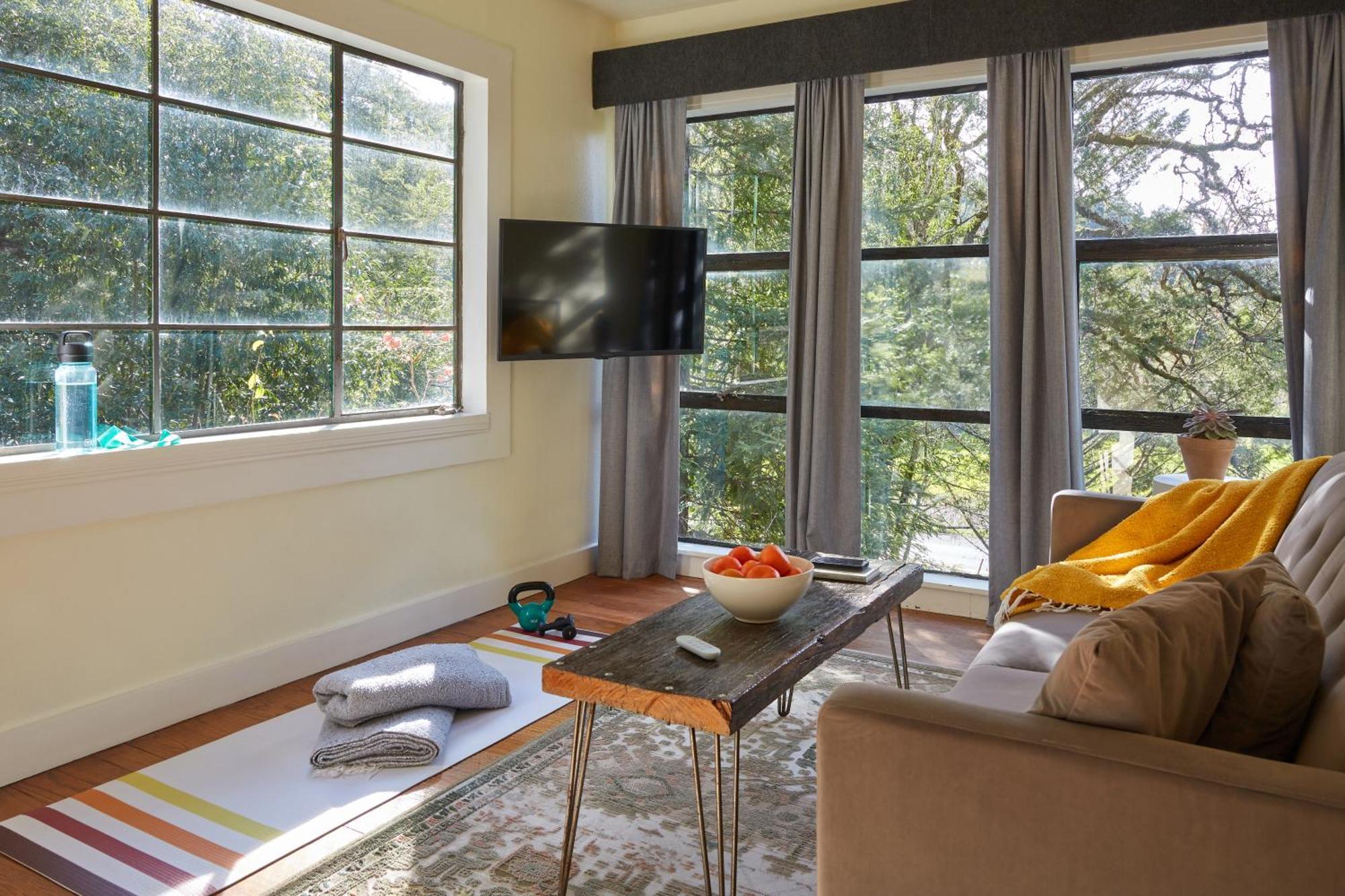 Mine And Farm, The Inn At Guerneville, Ca Exteriör bild